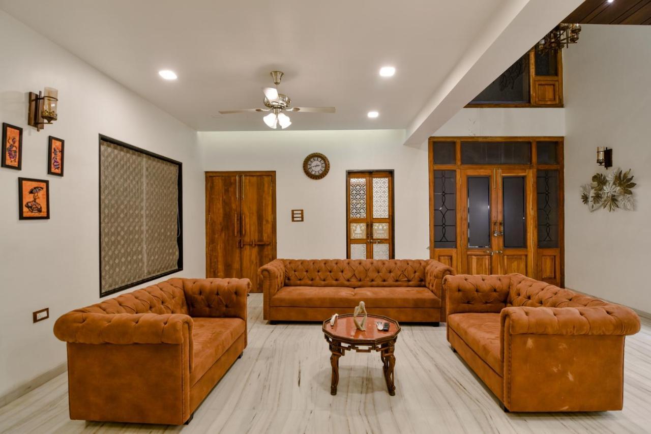 Lifeline Villas - Luxurious Taraangan 4 Mountain View Villa With Biggest Pool And Huge Open Area Lonavla Exterior foto