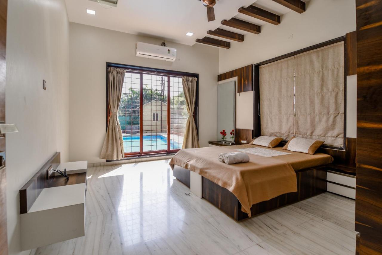 Lifeline Villas - Luxurious Taraangan 4 Mountain View Villa With Biggest Pool And Huge Open Area Lonavla Exterior foto
